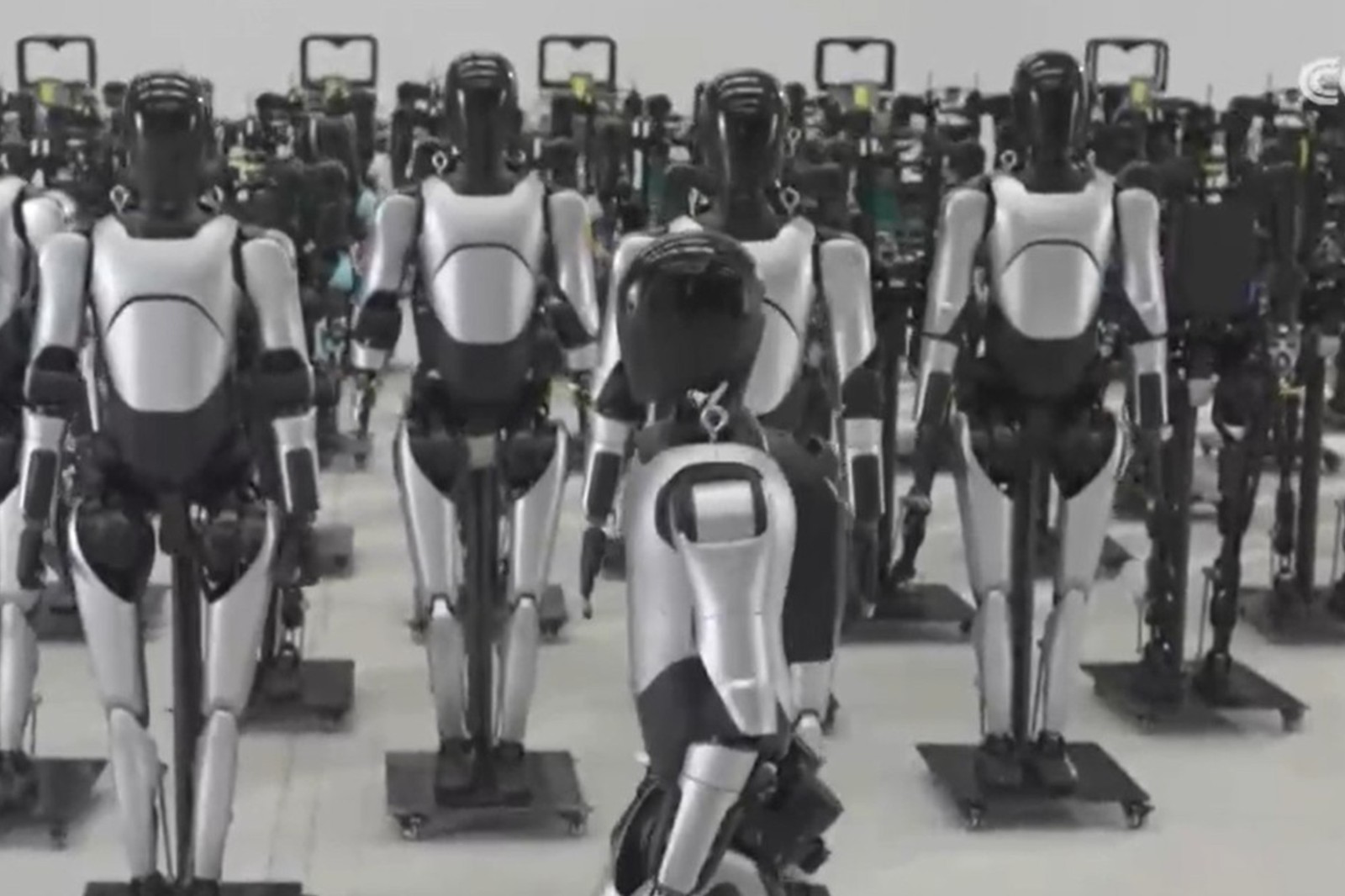 央视报道！揭秘BG大游机器人量产超级工厂